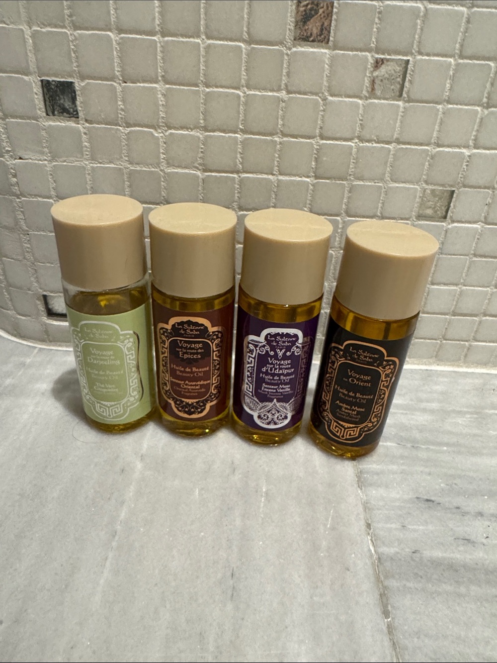 La sultane de sabaBath & Body Nourishing Body Oil - Cream Cap - Set of Varieties